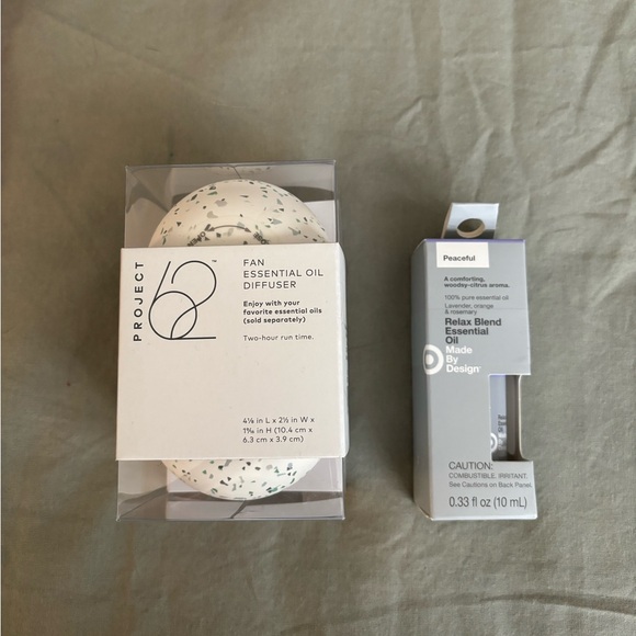 HOME | Essential Oil Diffuser - Picture 1 of 2